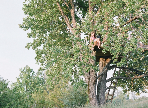 summer-evening-treehouse-fashion-film-photographer-chris-isham-chattooga-belle-farm_0008