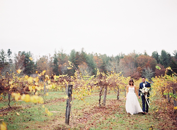 fall vineyard wedding